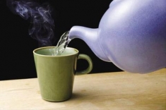 Uống nước nóng có thể gây ung thư thực quản